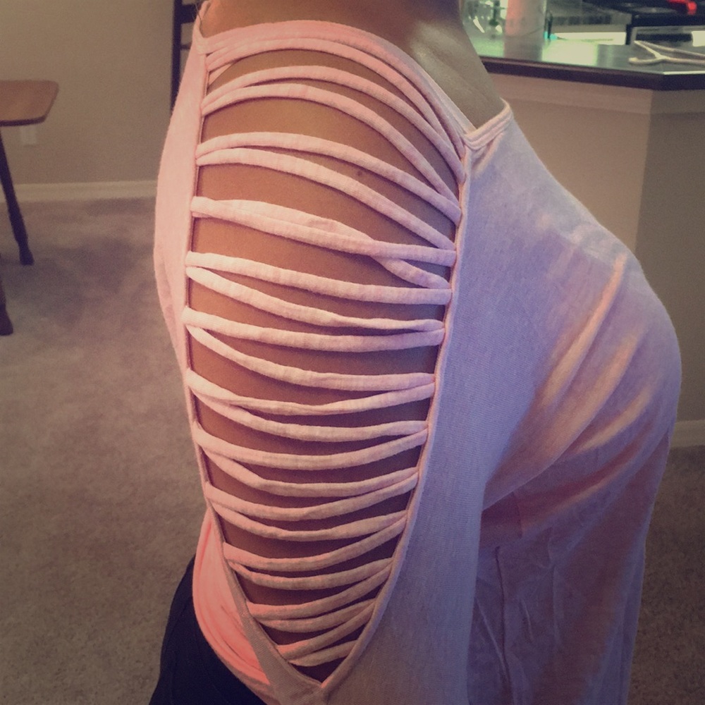 Light pink 3 quart sleeve top